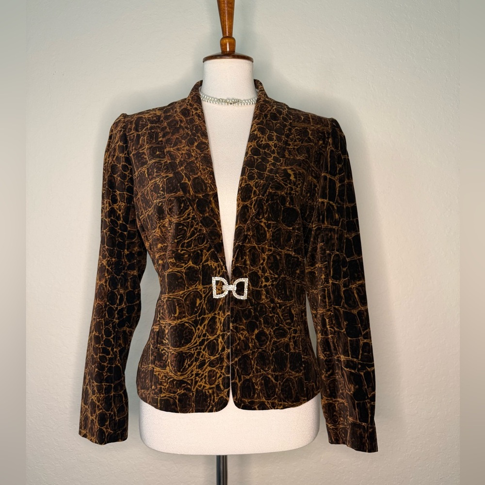 Vintage Velvet Brown Crocodile Pattern Jacket with Rhinestone clip